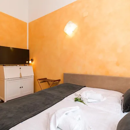 Nyaraló House Seascape I With Private Pool And Spacious Garden Malinska