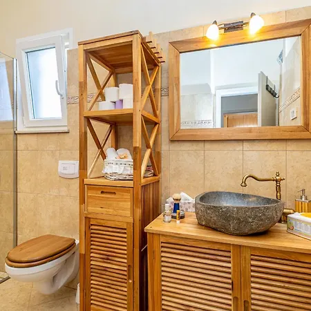 House Seascape I With Private Pool And Spacious Garden *