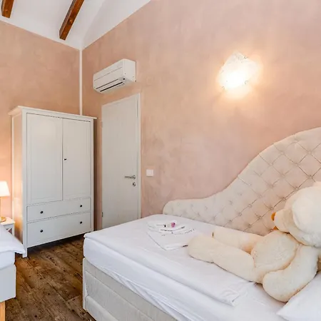 House Seascape I With Private Pool And Spacious Garden