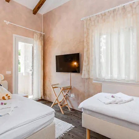 Nyaraló House Seascape I With Private Pool And Spacious Garden