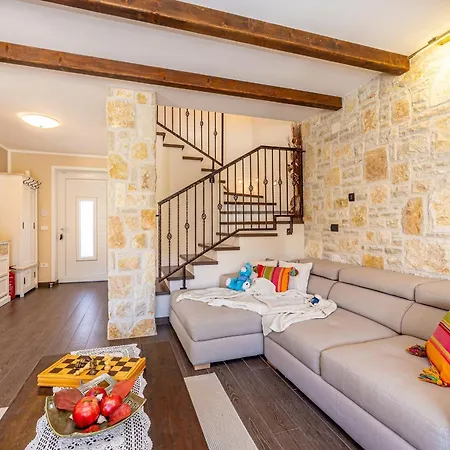 House Seascape I With Private Pool And Spacious Garden Nyaraló