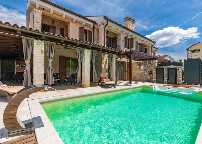 House Seascape I With Private Pool And Spacious Garden