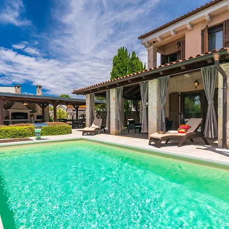 House Seascape I With Private Pool And Spacious Garden *
