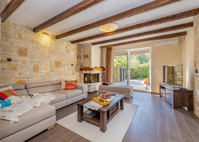 펜션 House Seascape I With Private Pool And Spacious Garden *